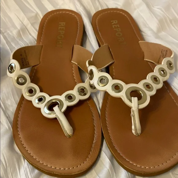 Report Women's Black and White Sandals - Picture 4 of 4